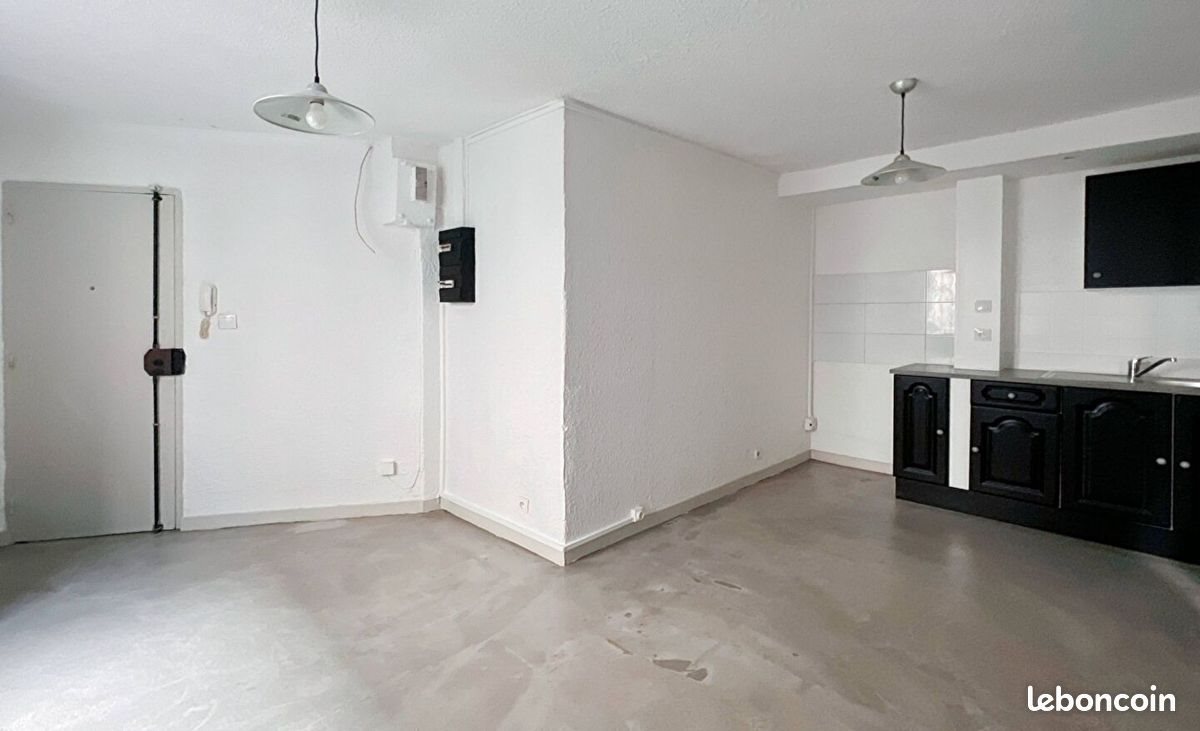 Appartement à louer, 27m², Marseille 11ème