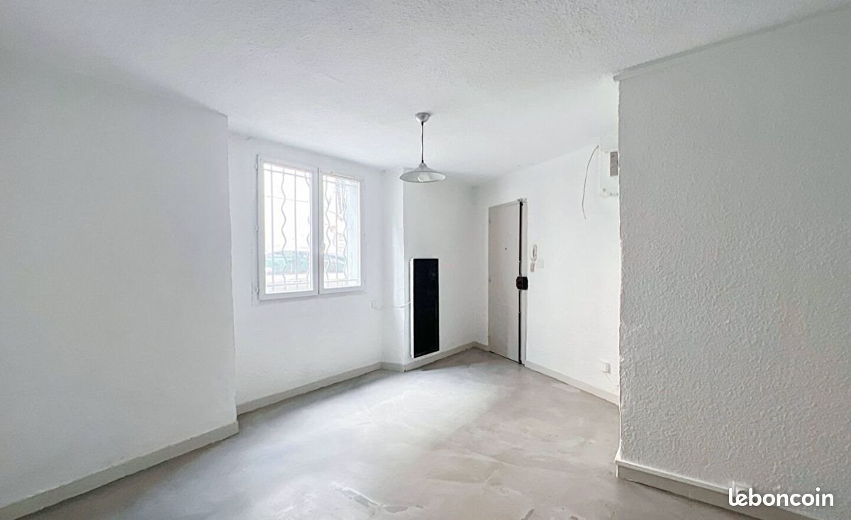 Appartement à louer, 27m², Marseille 11ème