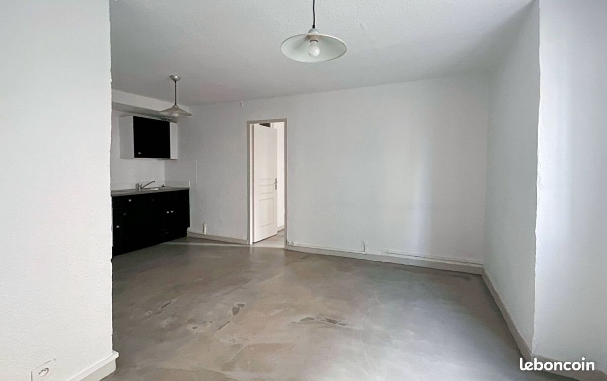Appartement à louer, 27m², Marseille 11ème