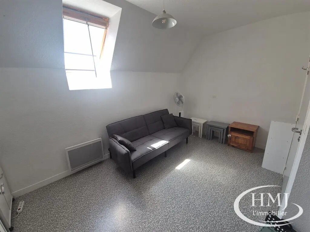 Appartement à louer, 19m², Evry