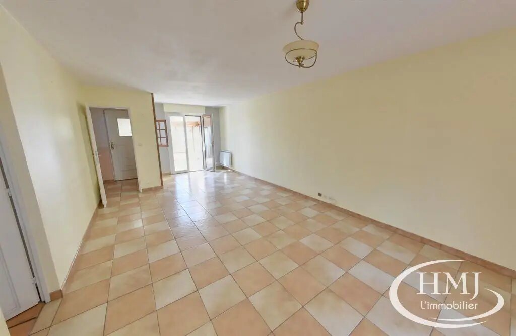 Maison à vendre, 120m², Lisses