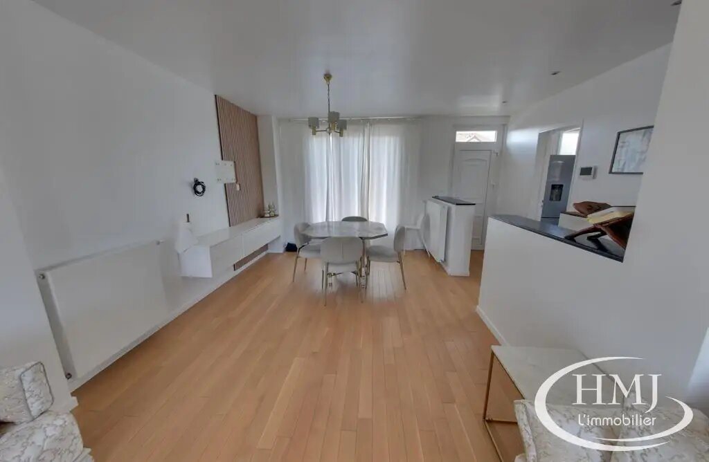Maison à louer, 95m², Lisses