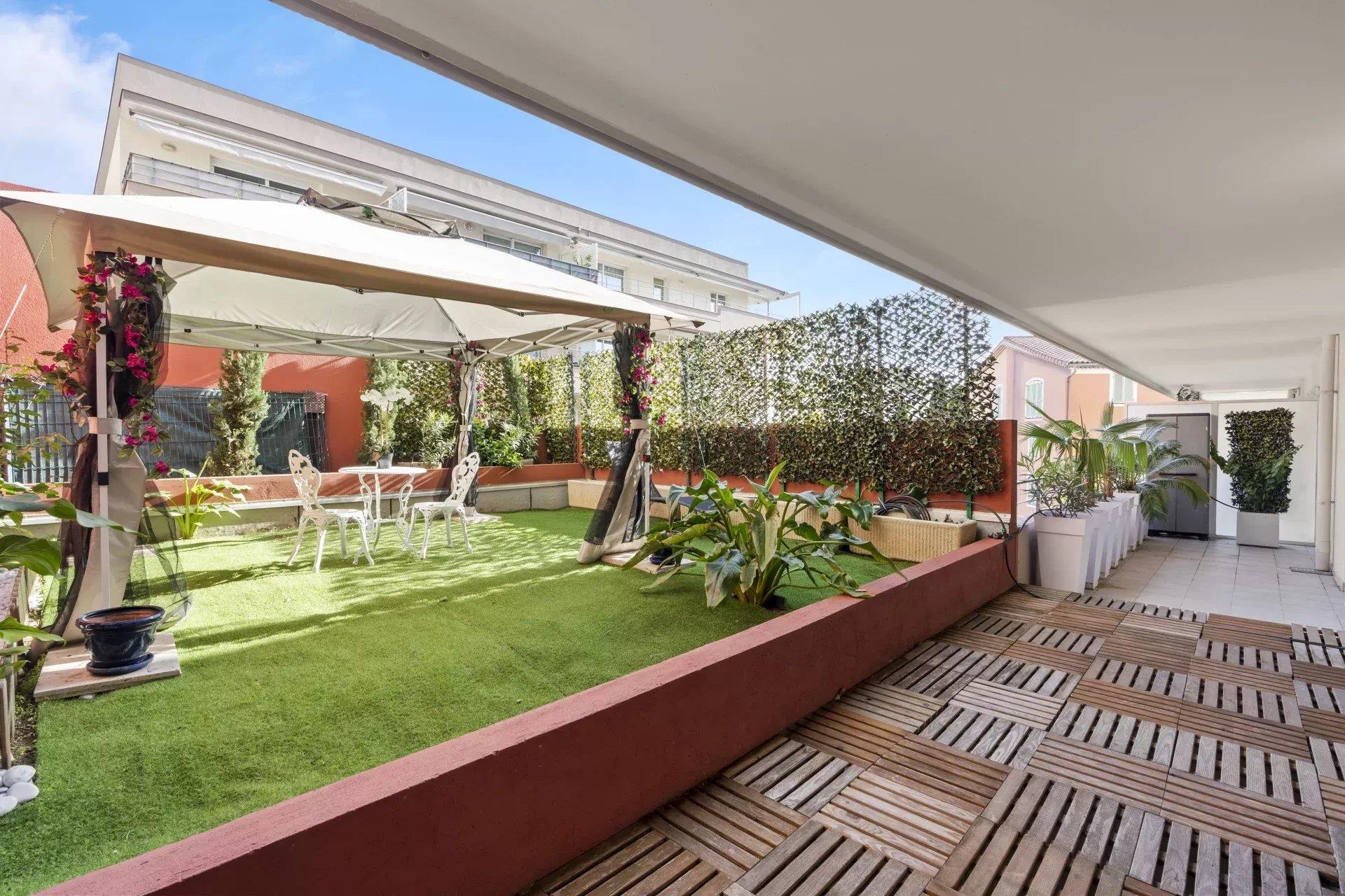 Appartement à vendre, 81m², Mandelieu-la-Napoule