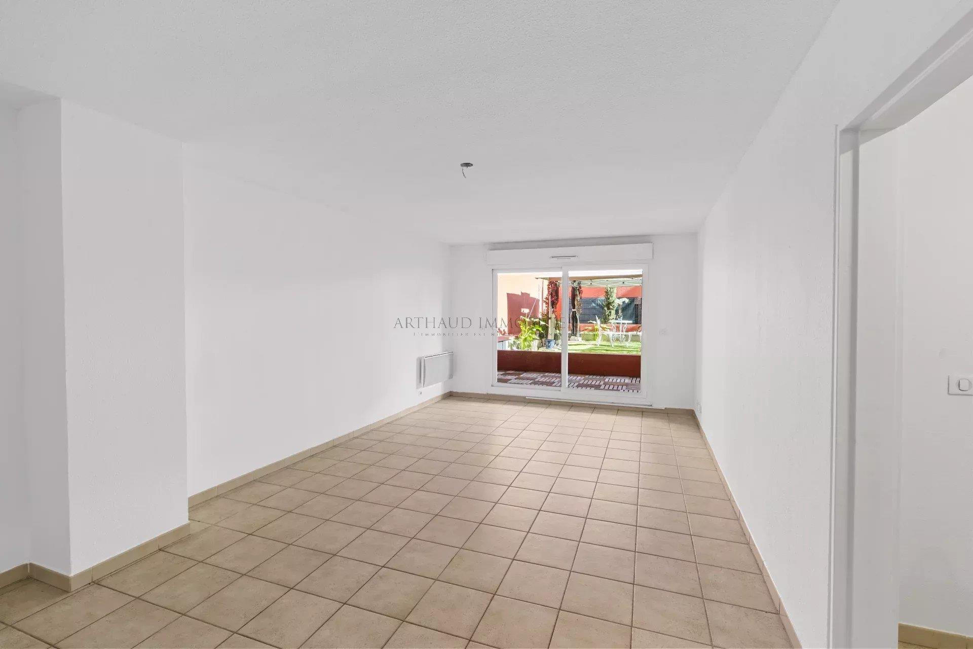 Appartement à vendre, 81m², Mandelieu-la-Napoule