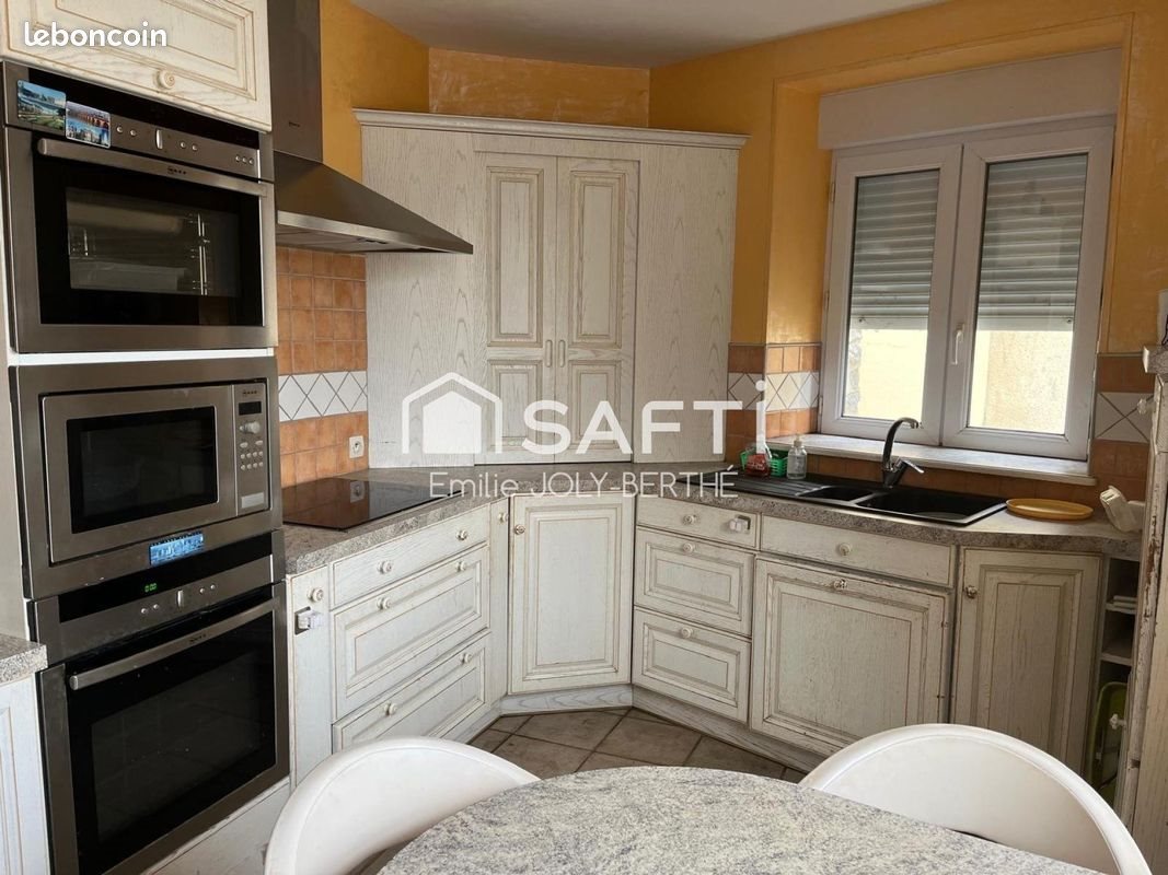 Maison à vendre, 115m², Saulges