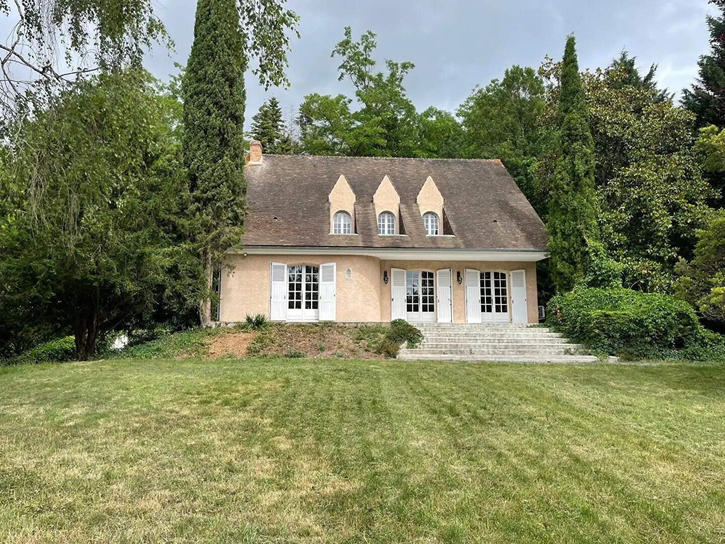 Maison à vendre, 243m², Nevers