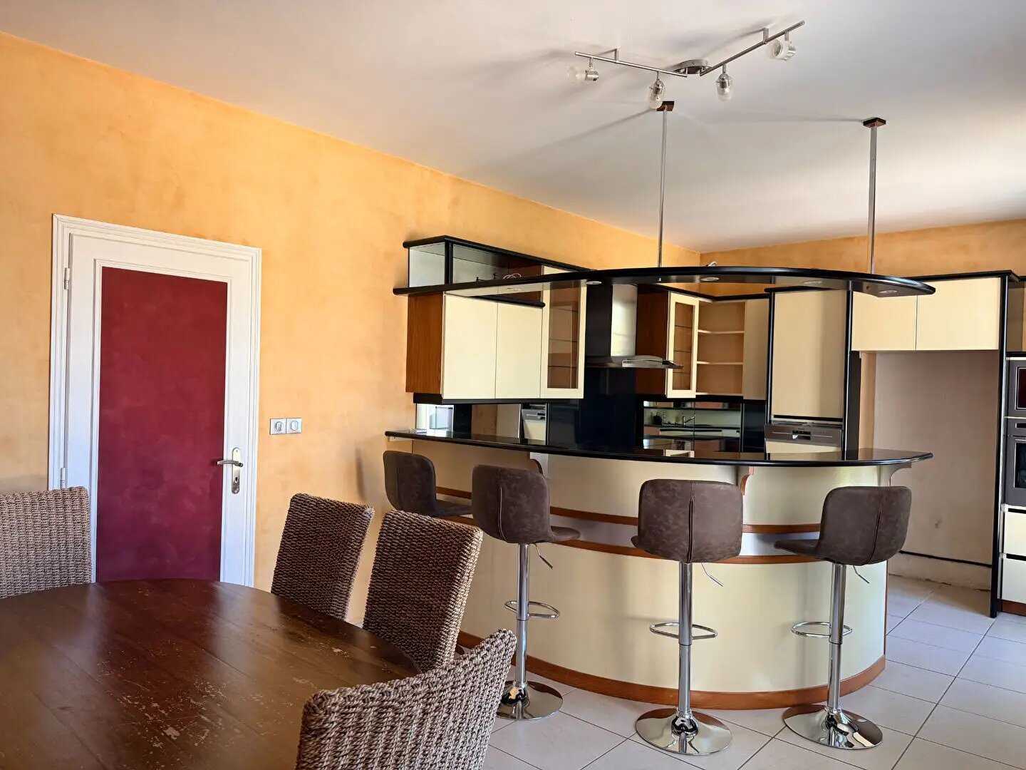 Maison à vendre, 332m², Varennes-Vauzelles