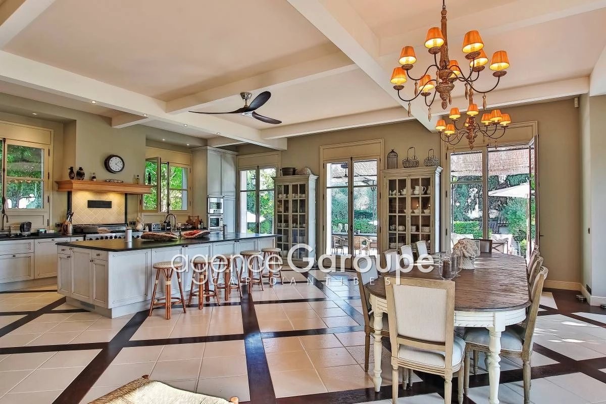 Maison à vendre, 600m², Antibes
