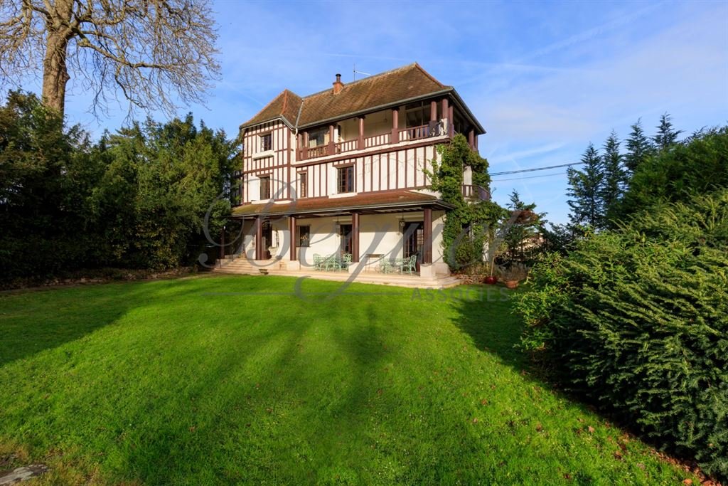Maison à vendre, 350m², Rueil-Malmaison