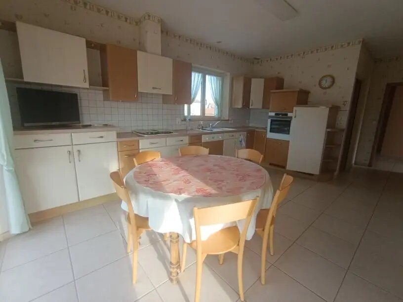 Maison à vendre, 161m², Saint-Just-la-Pendue