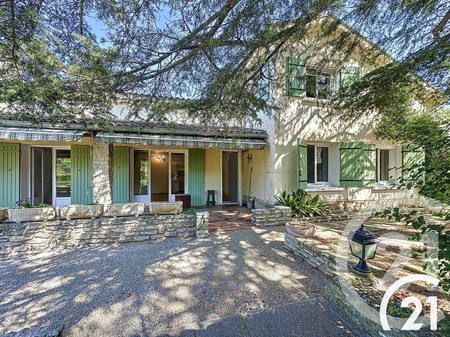 Maison à vendre, 222m², Robion