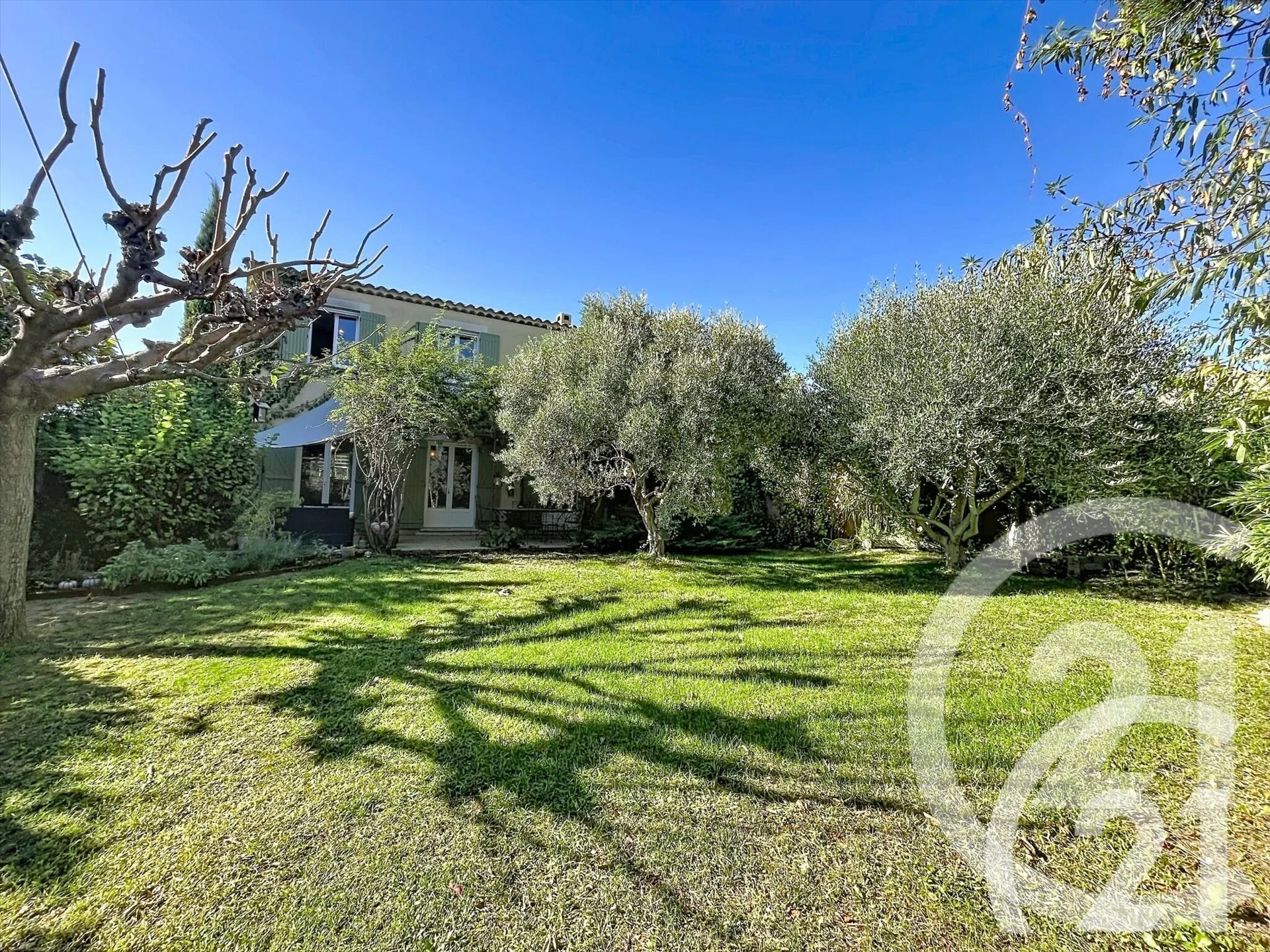 Maison à vendre, 131m², Robion
