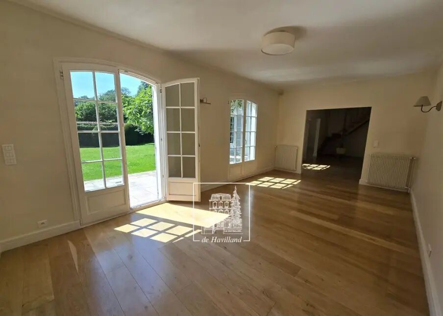 Maison à louer, 250m², Marnes-la-Coquette