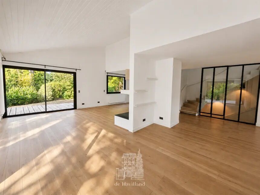 Maison à louer, 207m², La Celle-Saint-Cloud