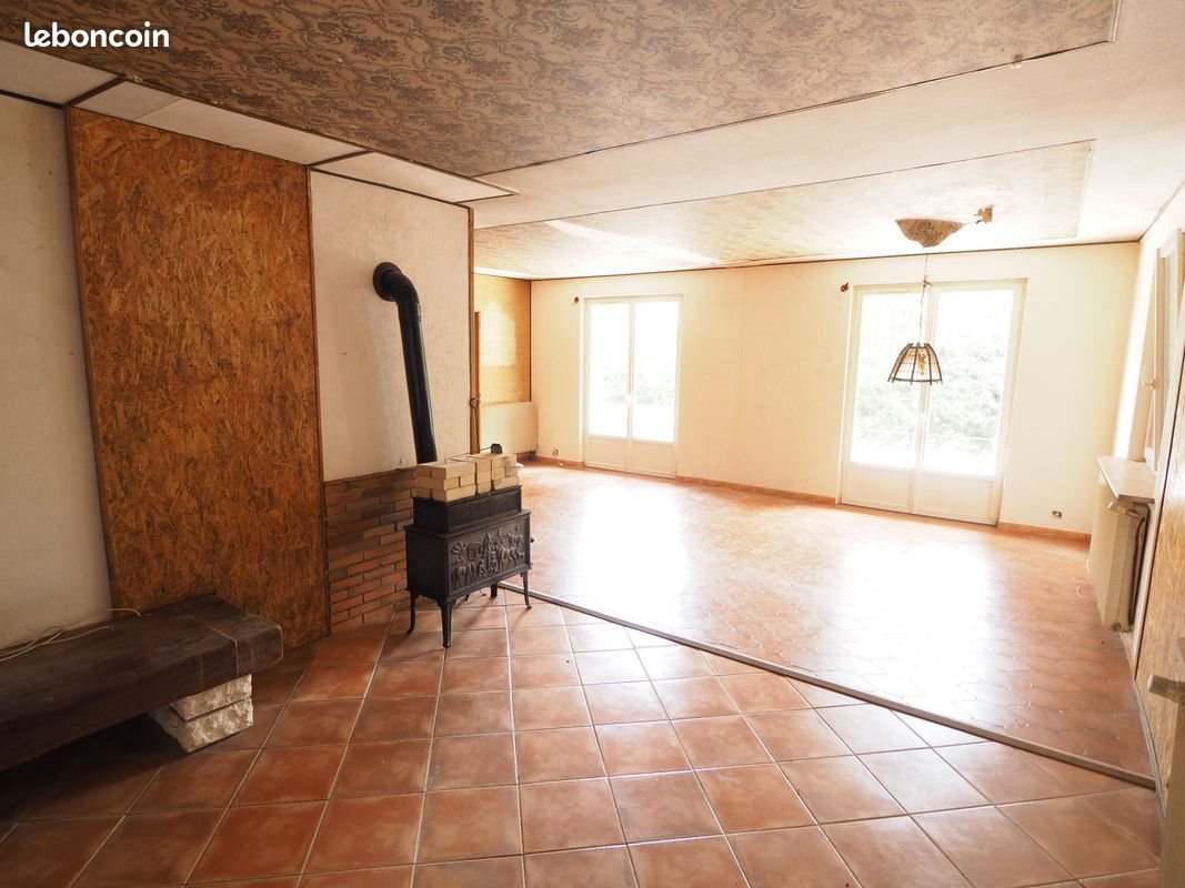 Maison à vendre, 1m², Eloie
