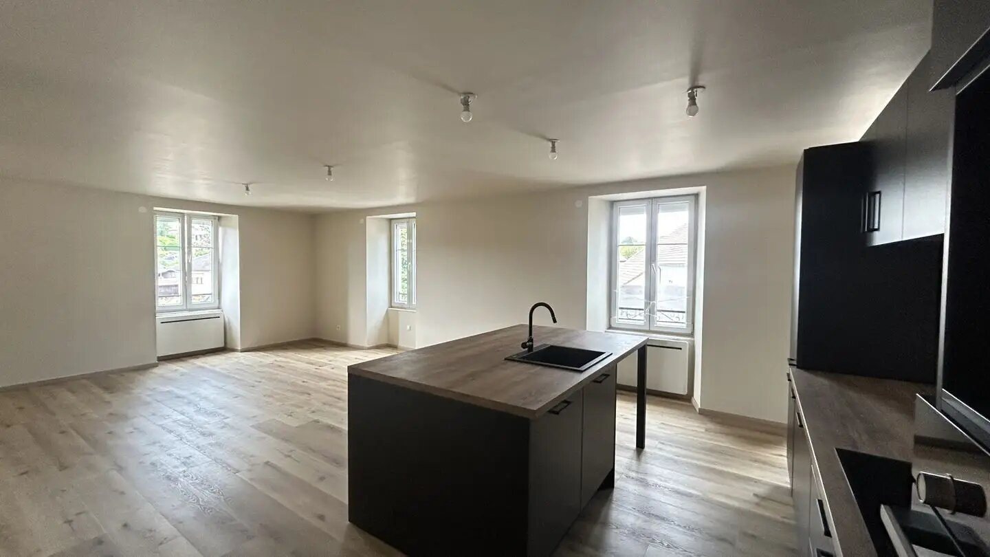 Appartement à louer, 78m², Châlonvillars