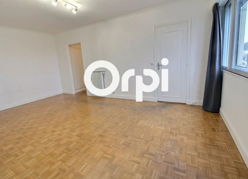 Appartement à louer, 47m², Viry-Châtillon