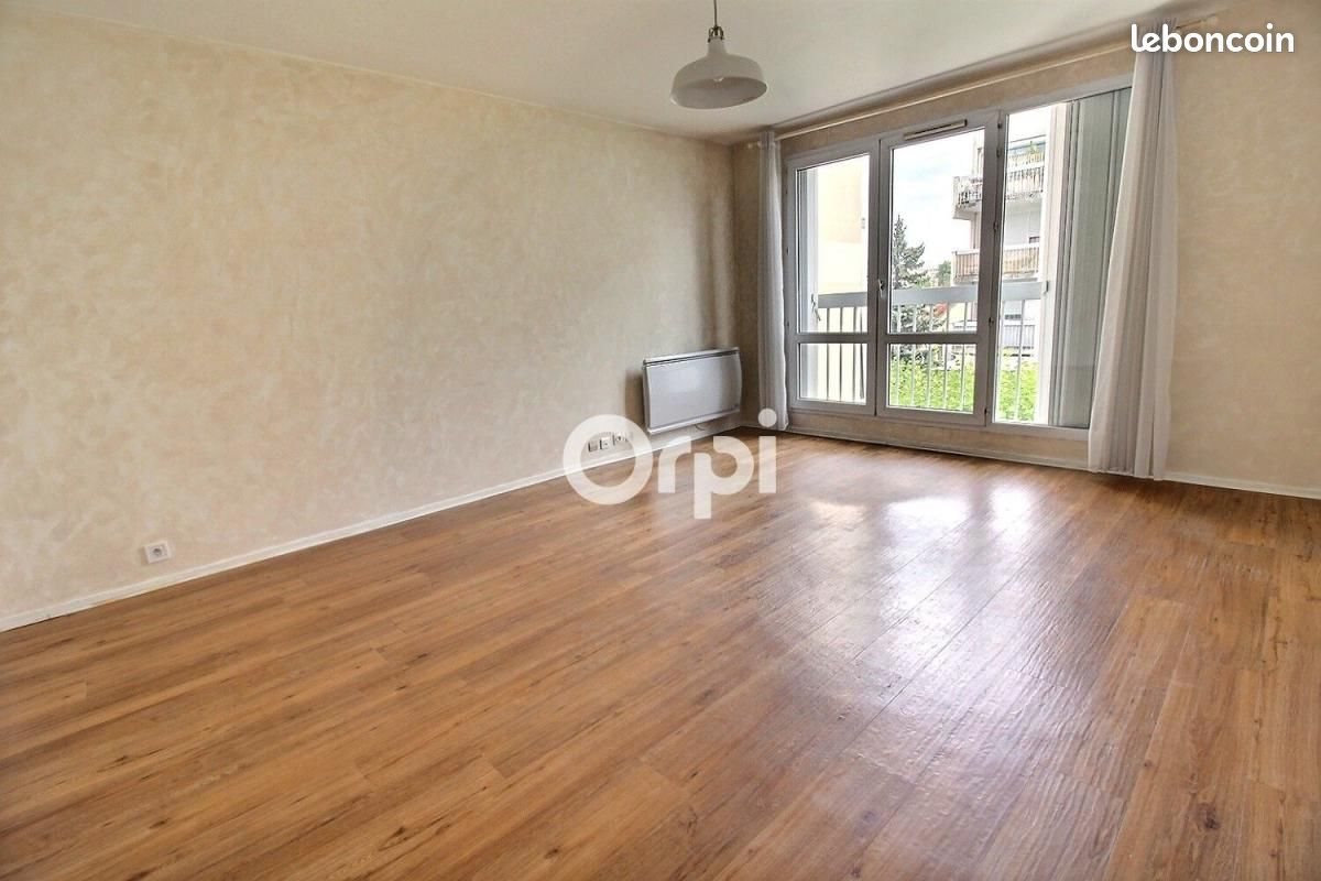 Appartement à louer, 64m², Viry-Châtillon