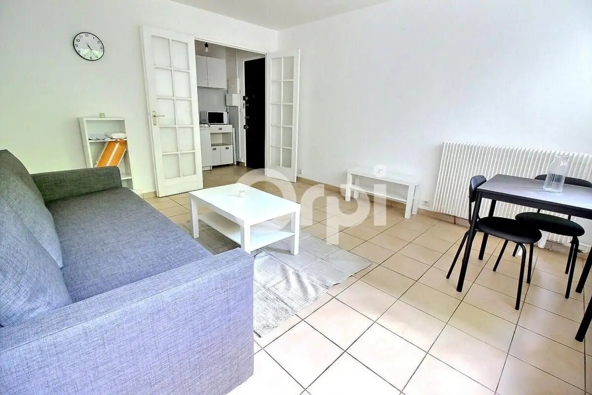 Appartement à louer, 23m², Evry