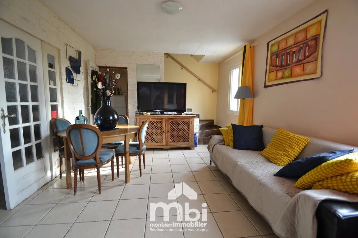 Maison à louer, 90m², Fosses