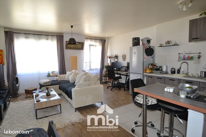 Appartement à vendre, 69m², Persan