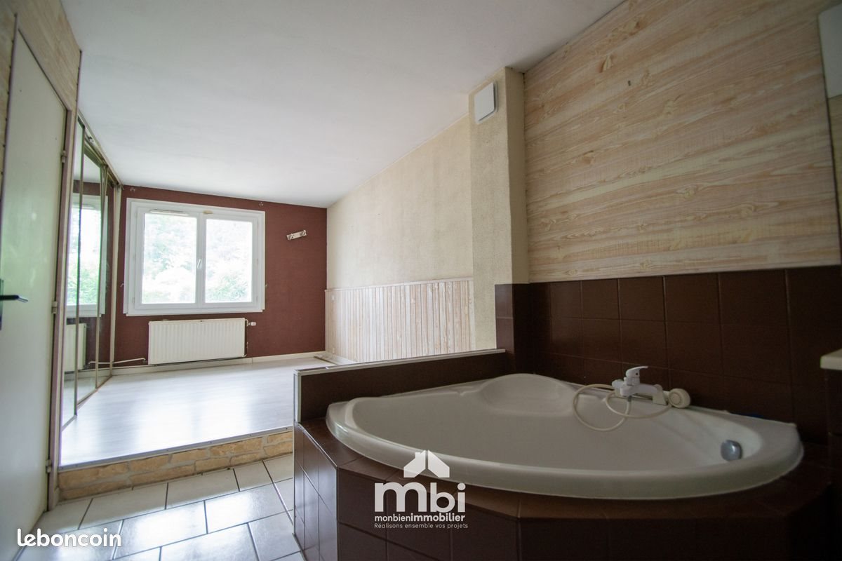 Maison à vendre, 115m², Fosses