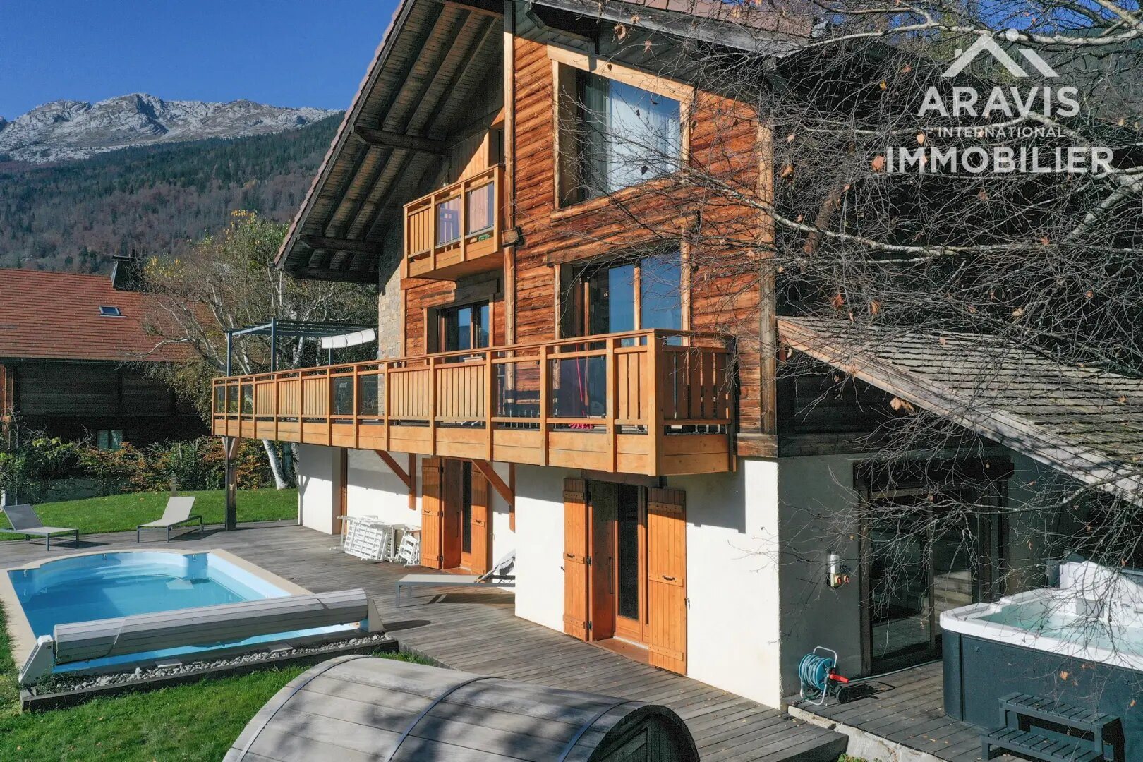 Maison à vendre, 250m², Saint-Jean-de-Sixt
