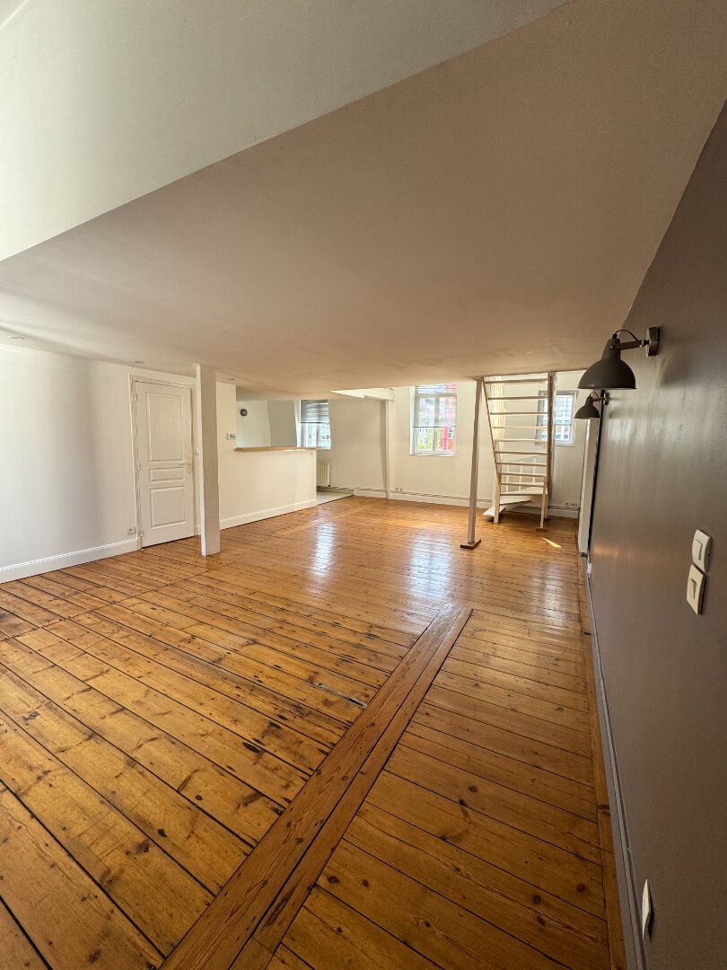 Appartement à louer, 89m², La Madeleine