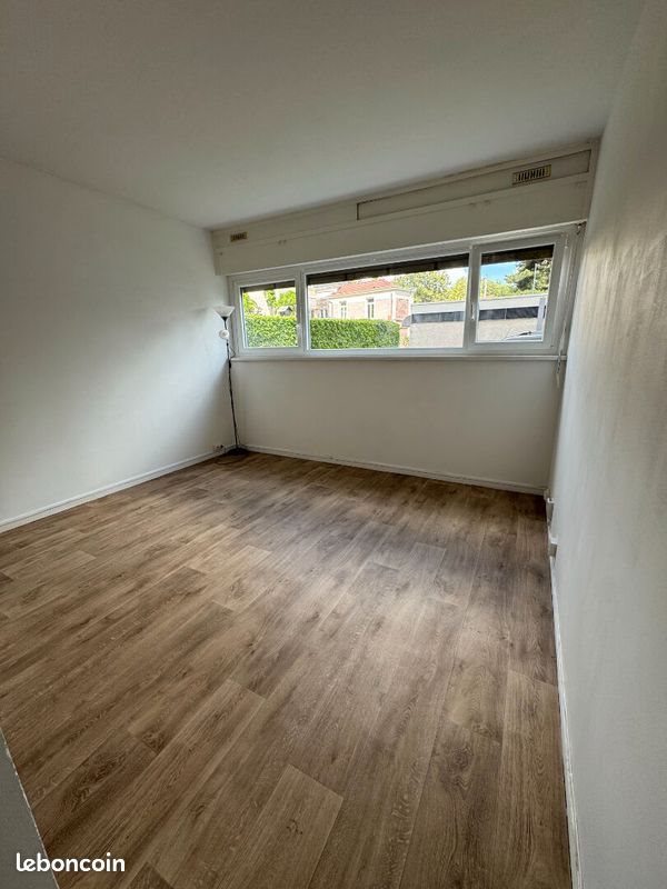 Appartement à louer, 19m², Croix