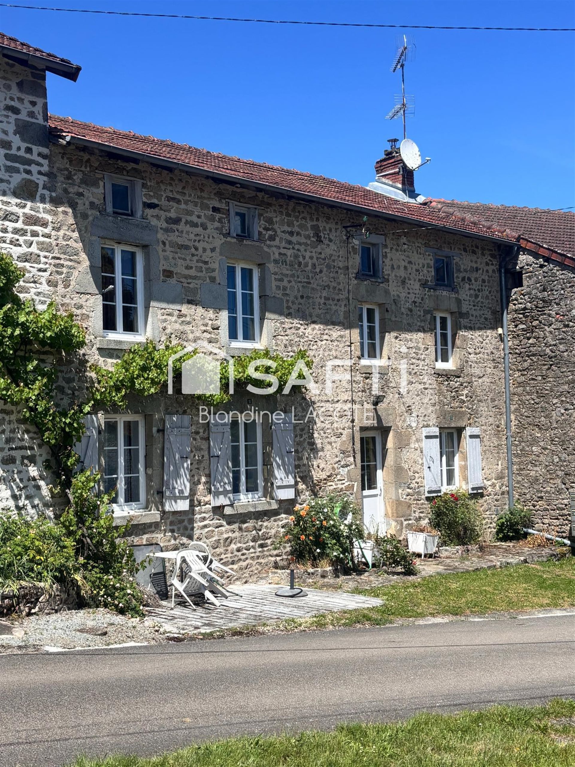 Maison à vendre, 130m², Saint-Dizier-Masbaraud
