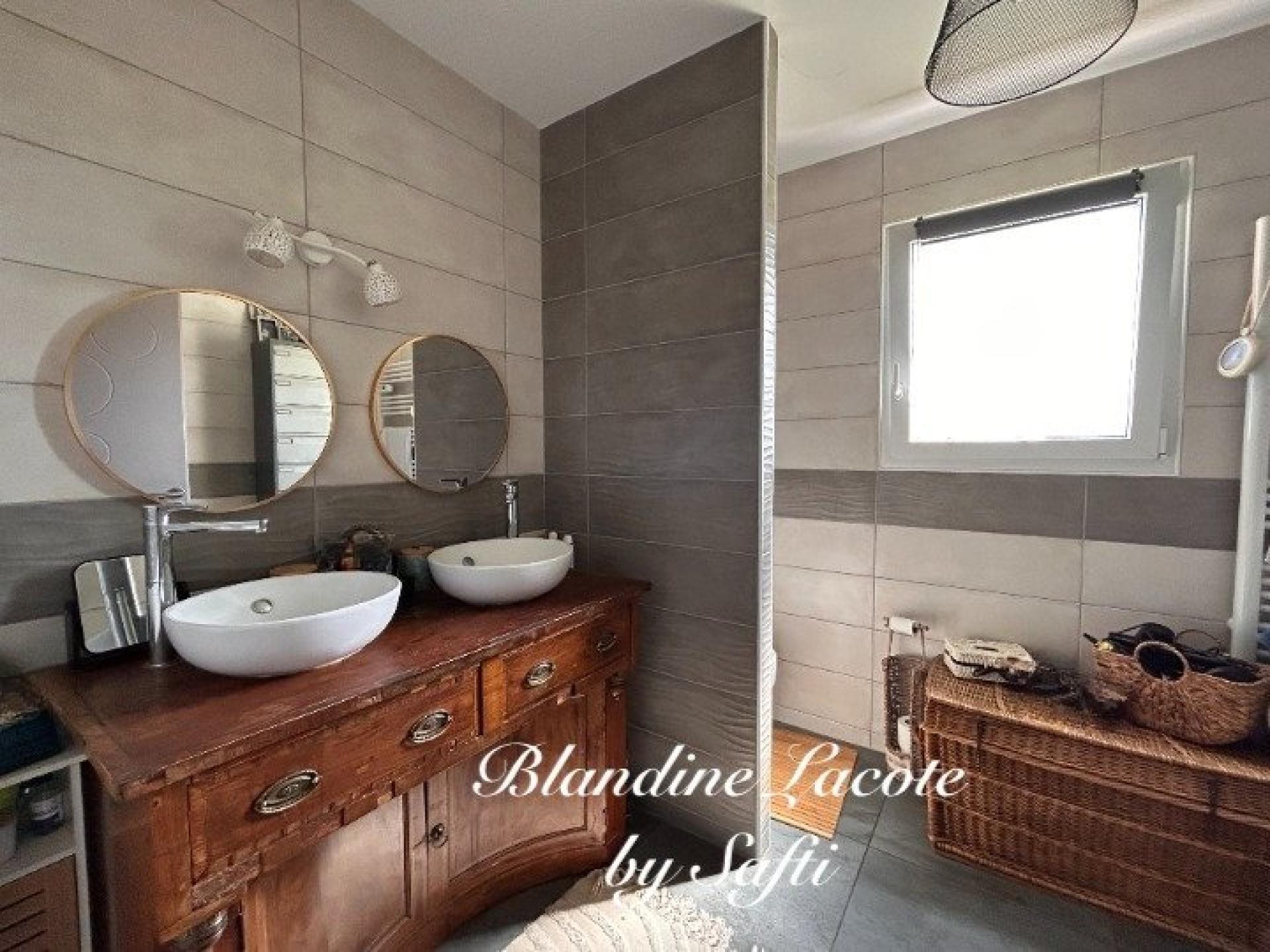 Maison à vendre, 115m², Saint-Dizier-Masbaraud
