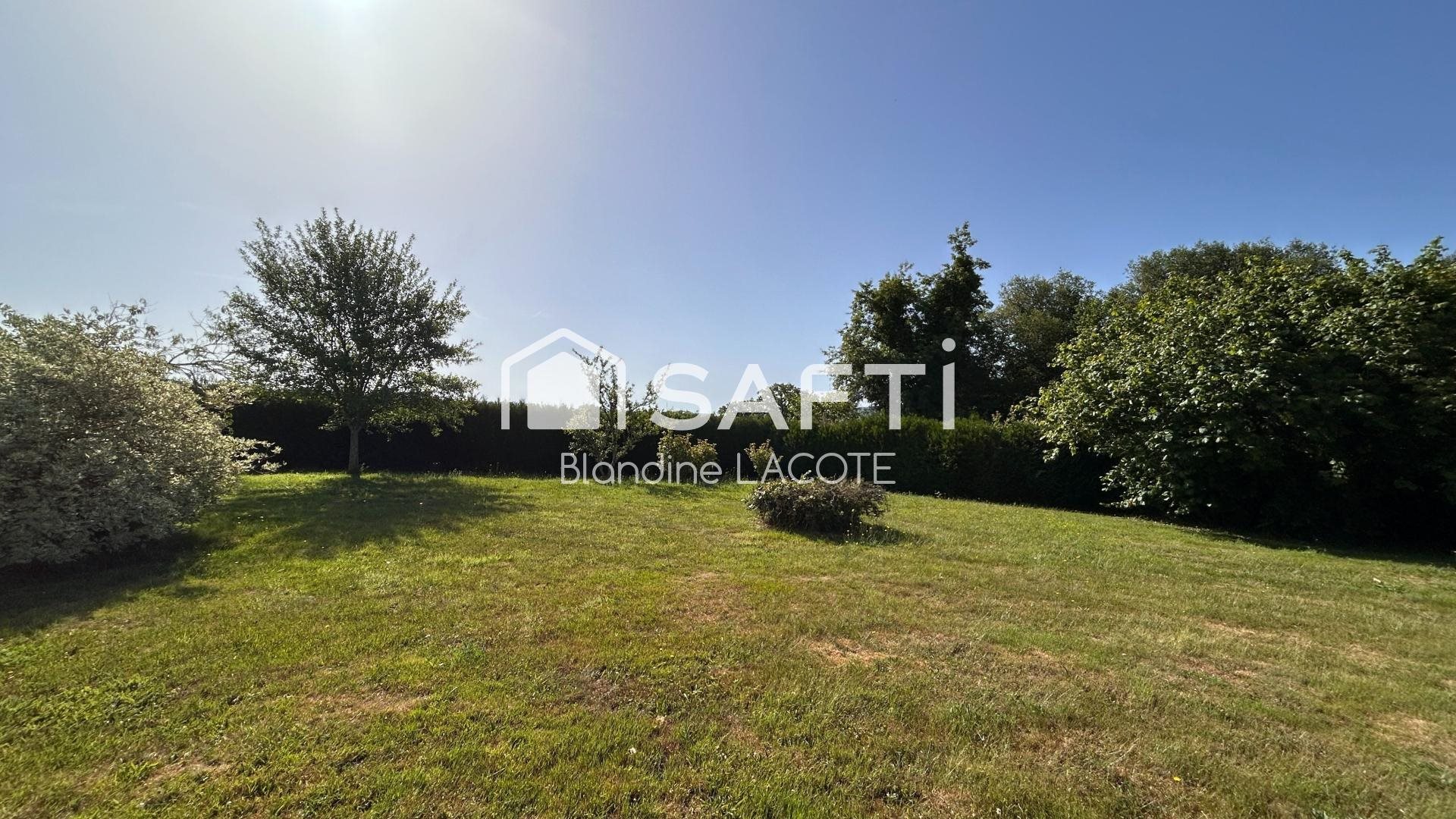 Maison à vendre, 99m², Thauron