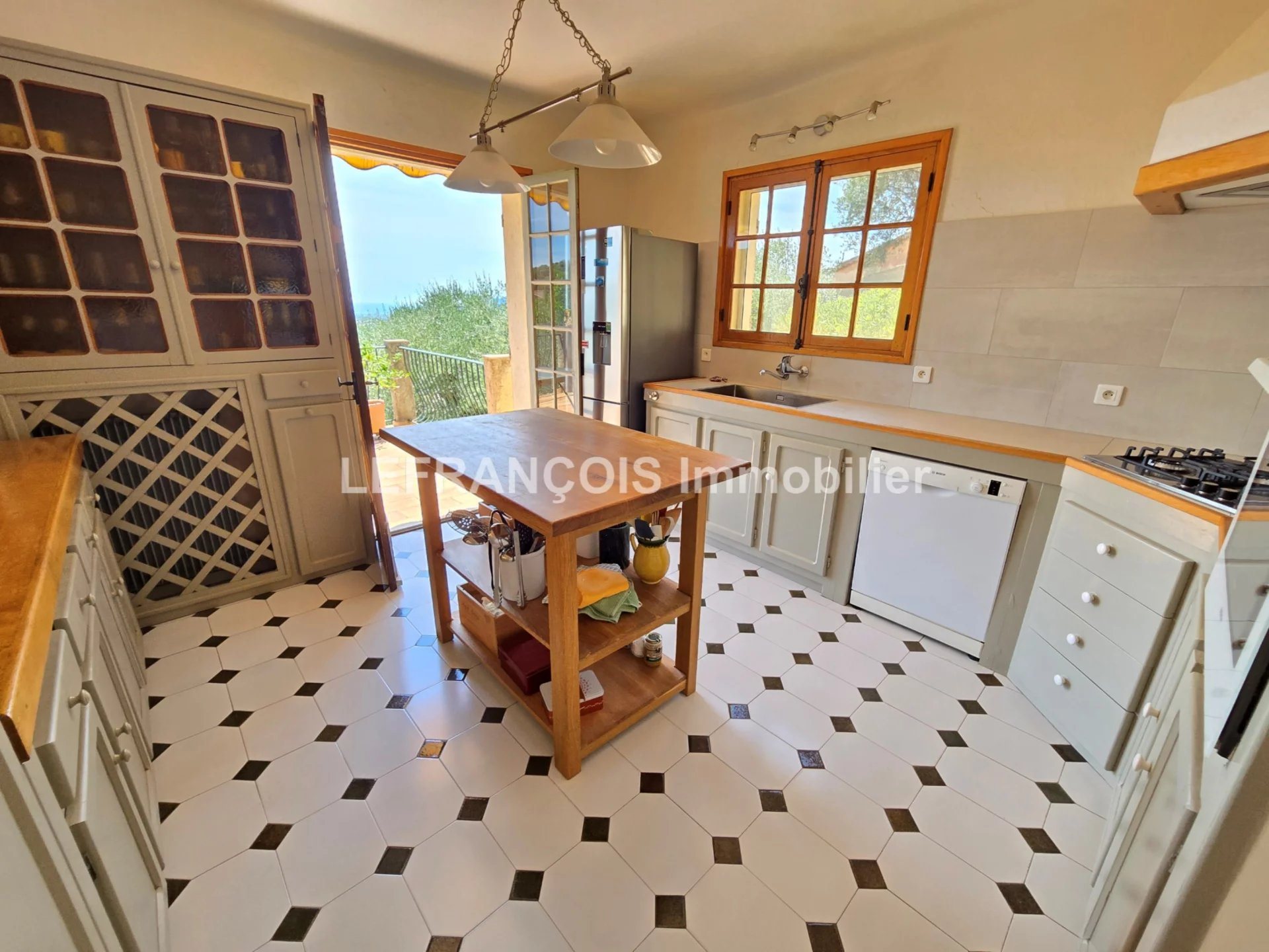 Maison à vendre, 173m², Spéracèdes