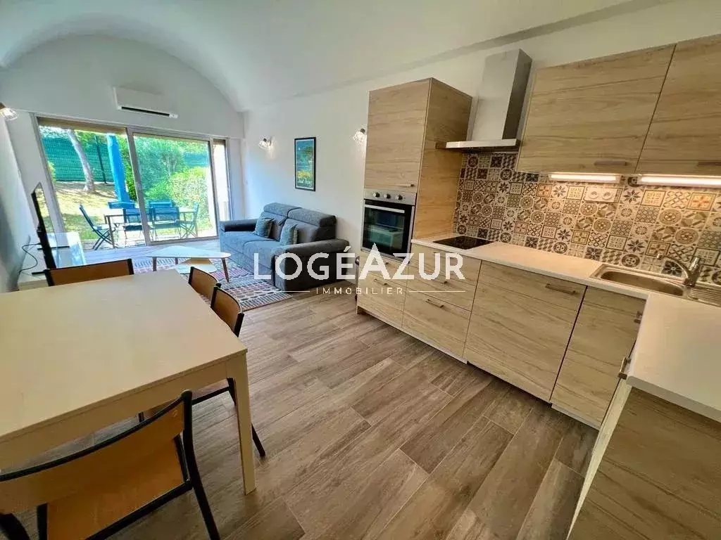 Appartement à louer, 41m², Antibes