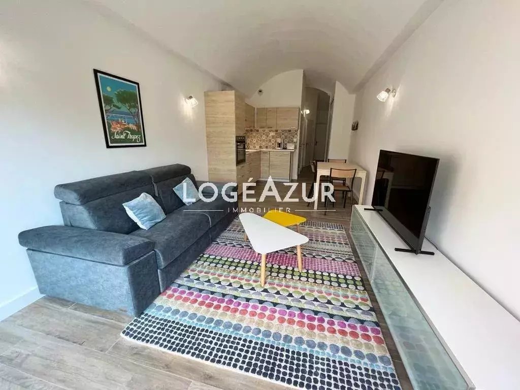 Appartement à louer, 41m², Antibes