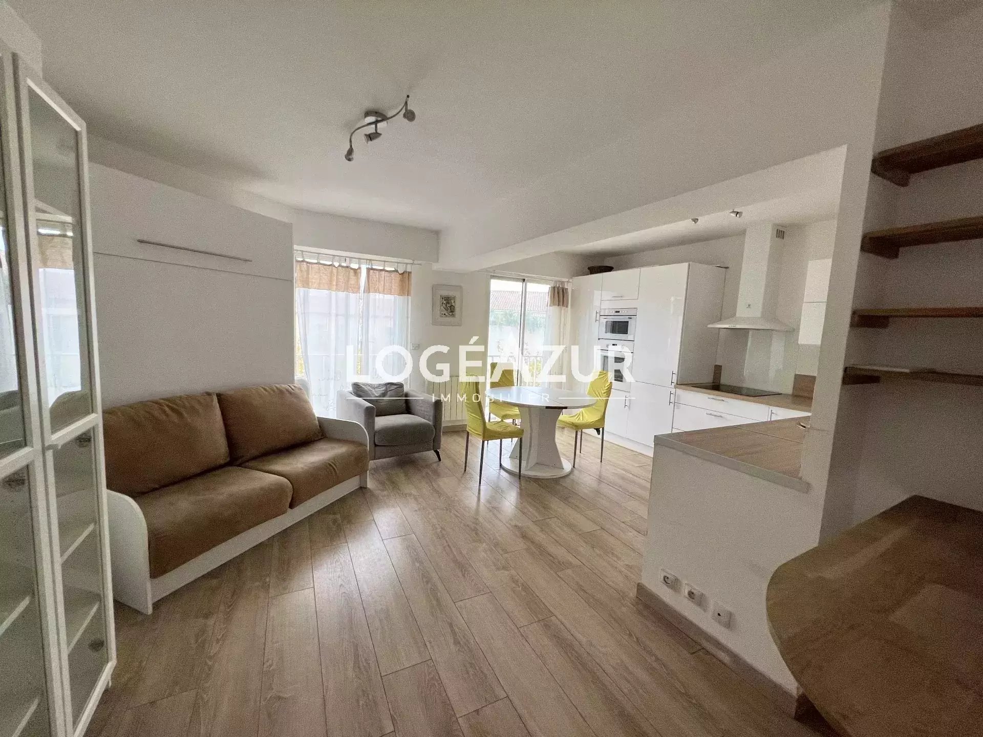 Appartement à louer, 44m², Antibes