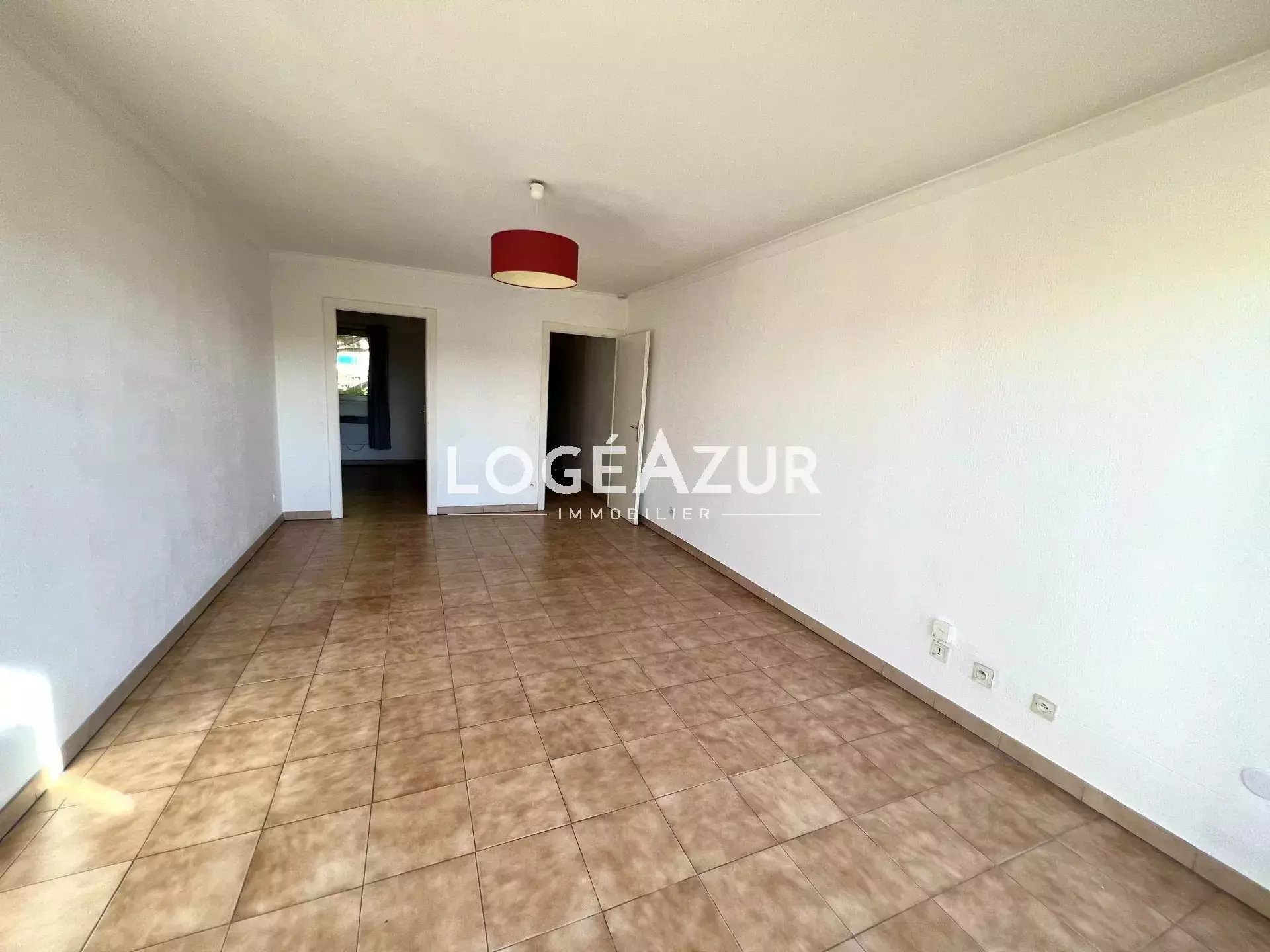 Appartement à louer, 44m², Antibes