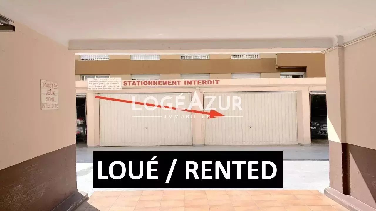 Maison à louer, 1m², Antibes