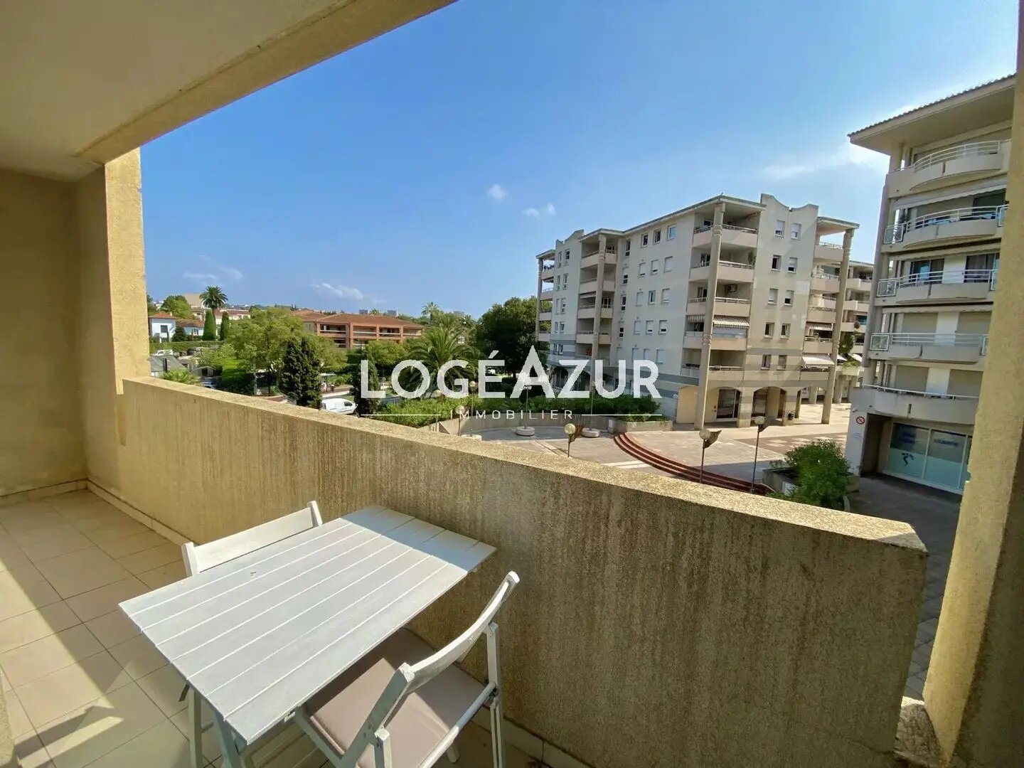 Appartement à louer, 27m², Antibes