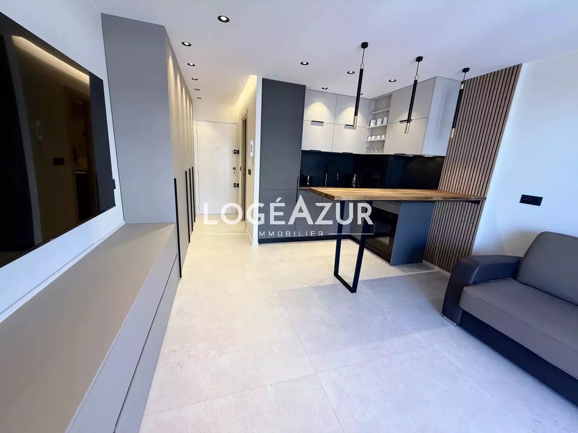 Appartement à louer, 22m², Antibes