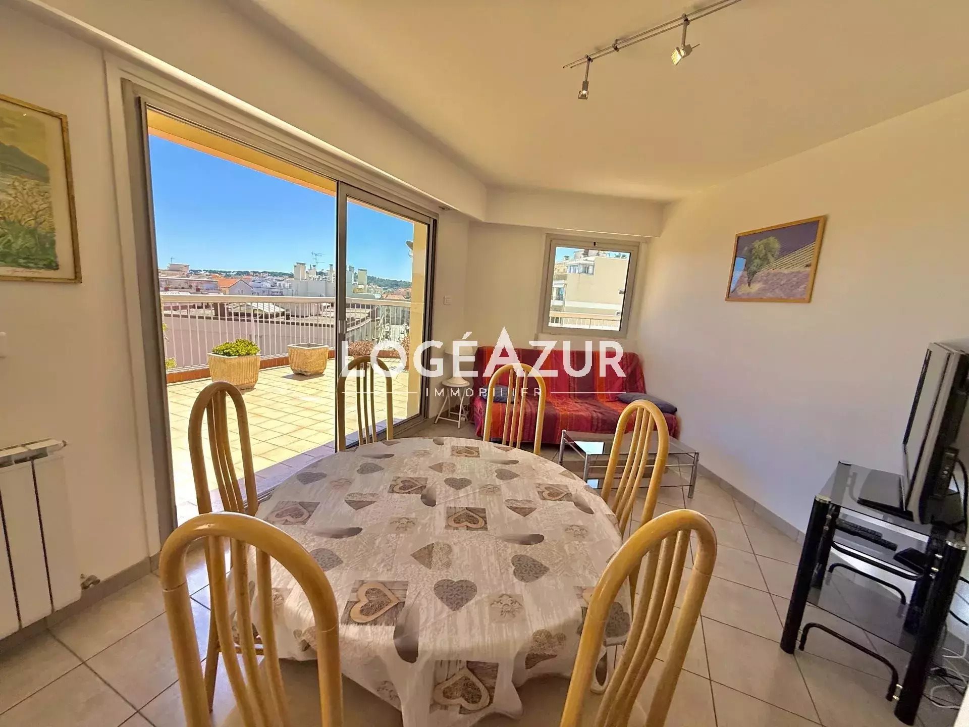 Appartement à louer, 60m², Antibes