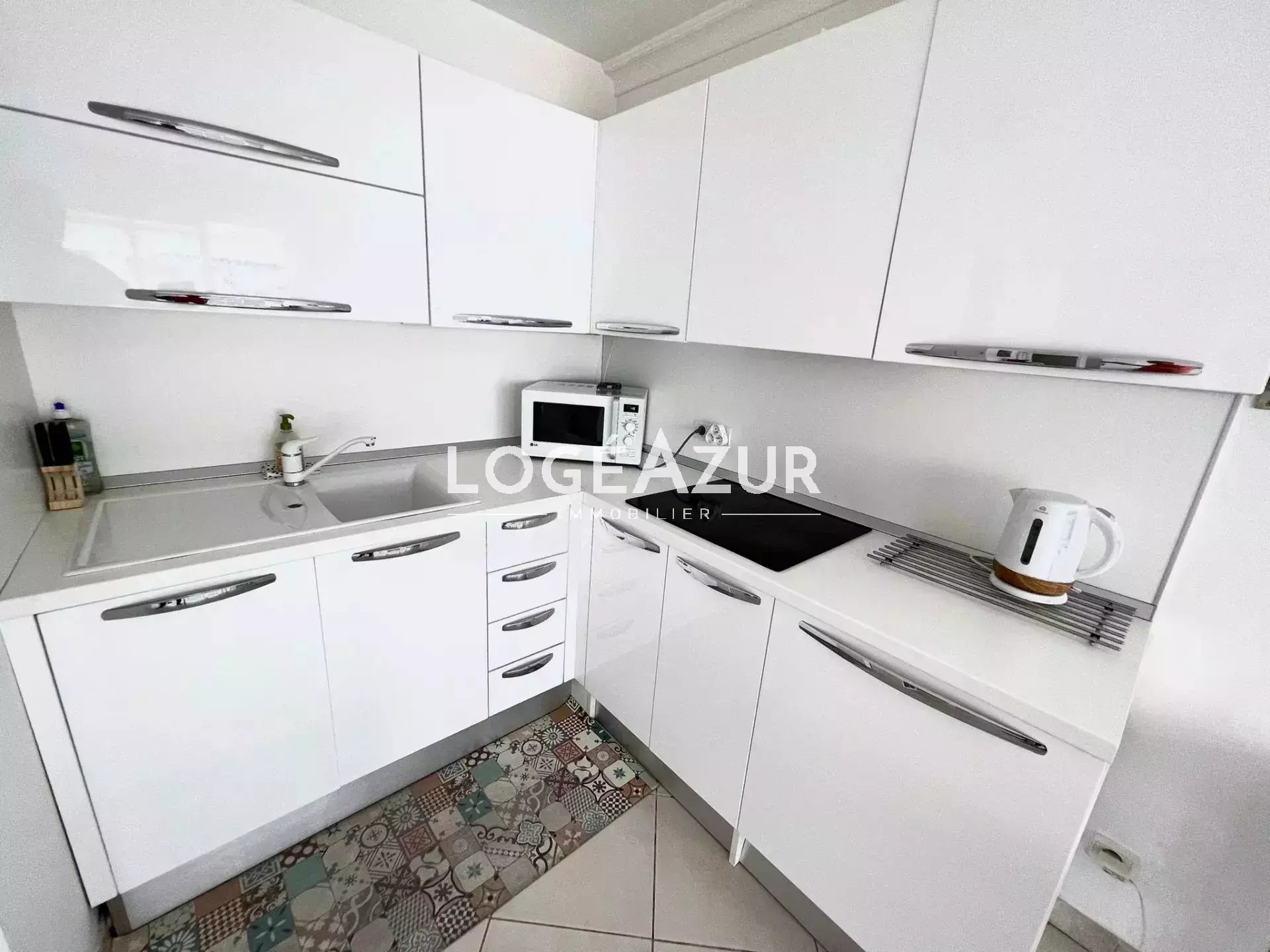 Appartement à louer, 35m², Antibes