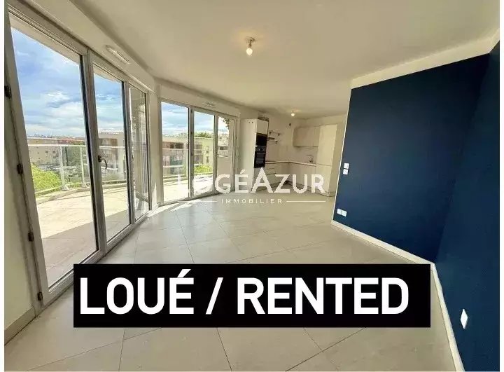 Appartement à louer, 58m², Antibes