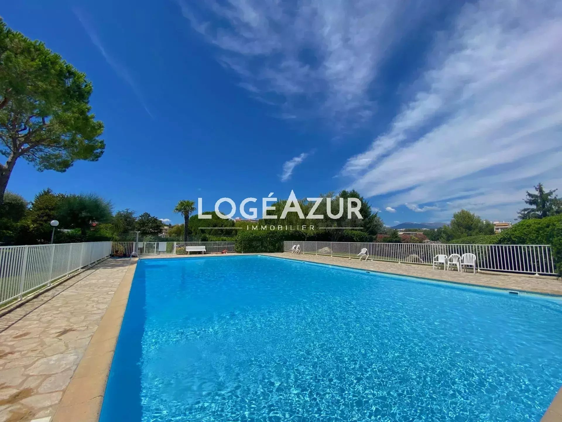 Appartement à louer, 27m², Antibes