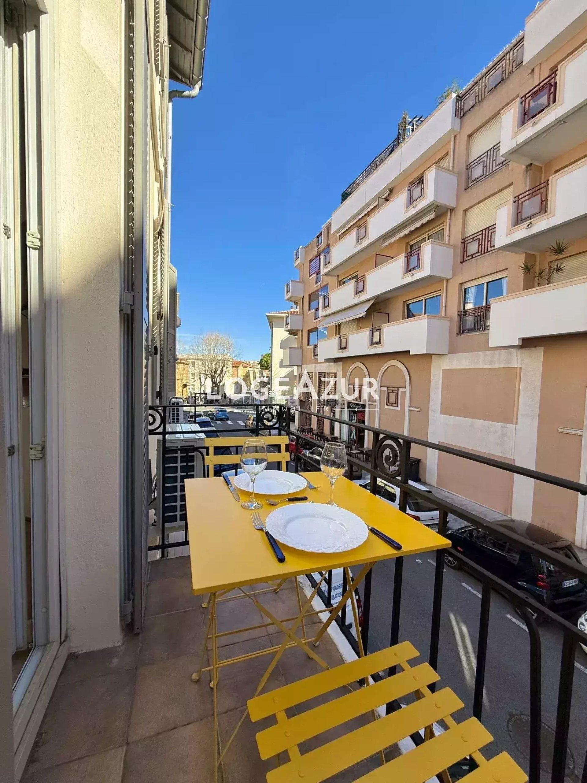 Appartement à louer, 27m², Antibes