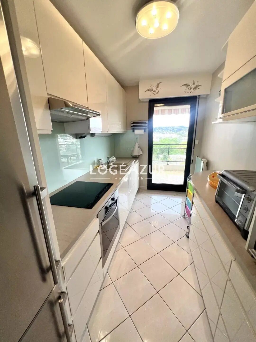 Appartement à louer, 73m², Antibes