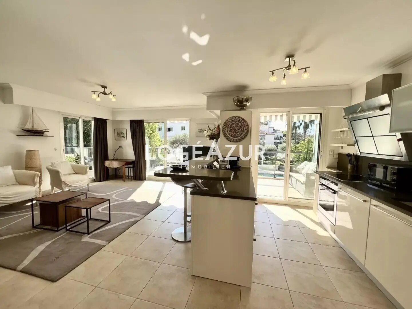 Appartement à louer, 72m², Antibes
