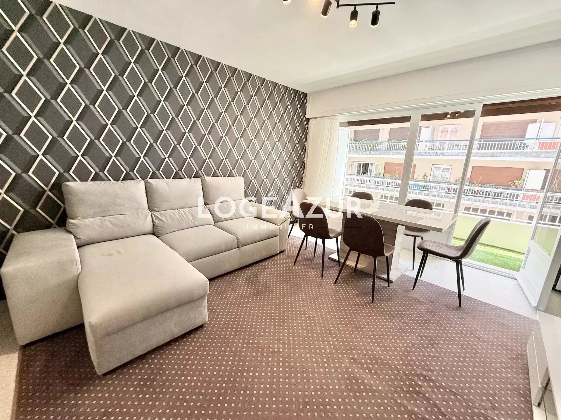 Appartement à louer, 62m², Antibes