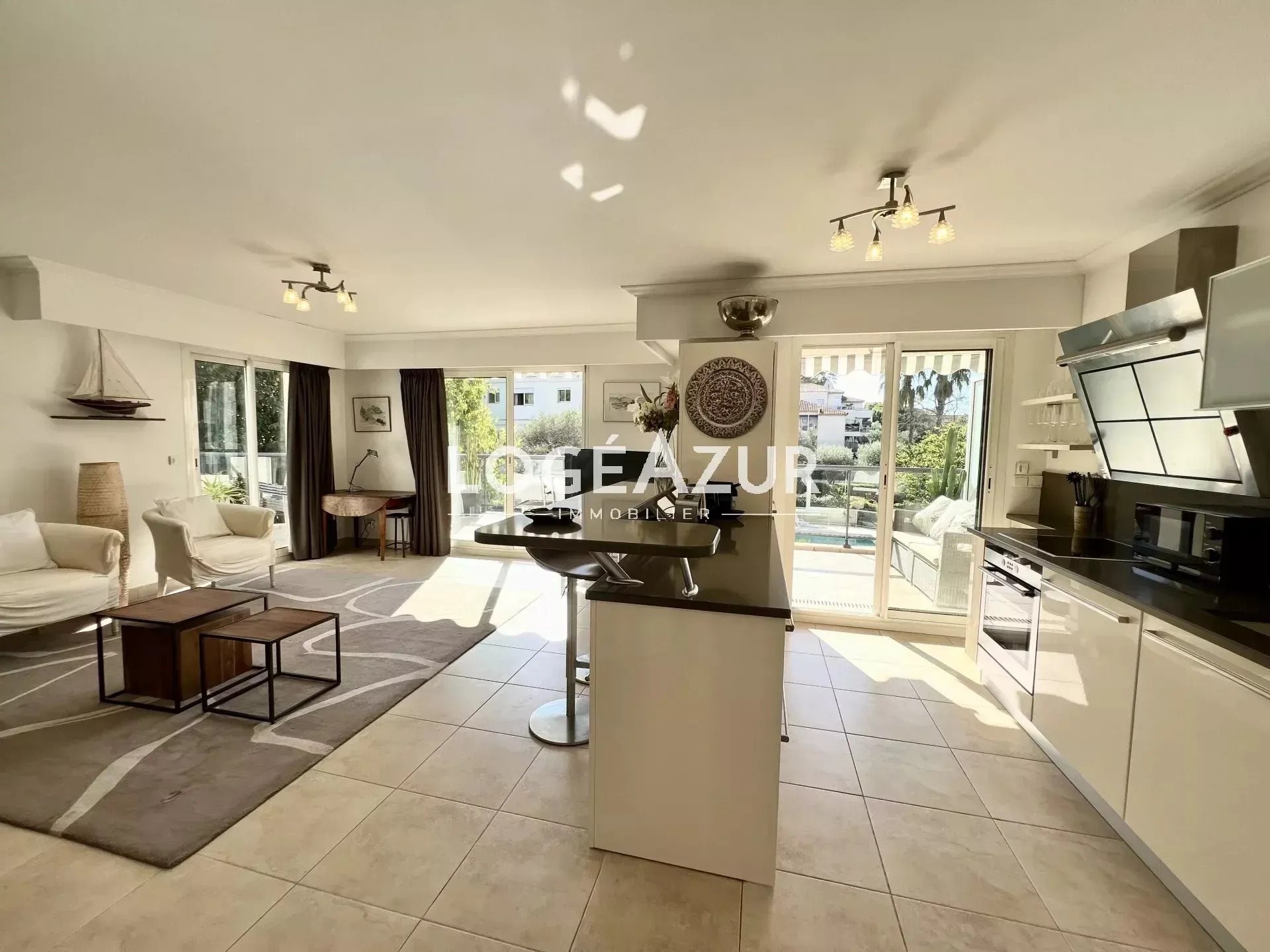 Appartement à louer, 72m², Antibes