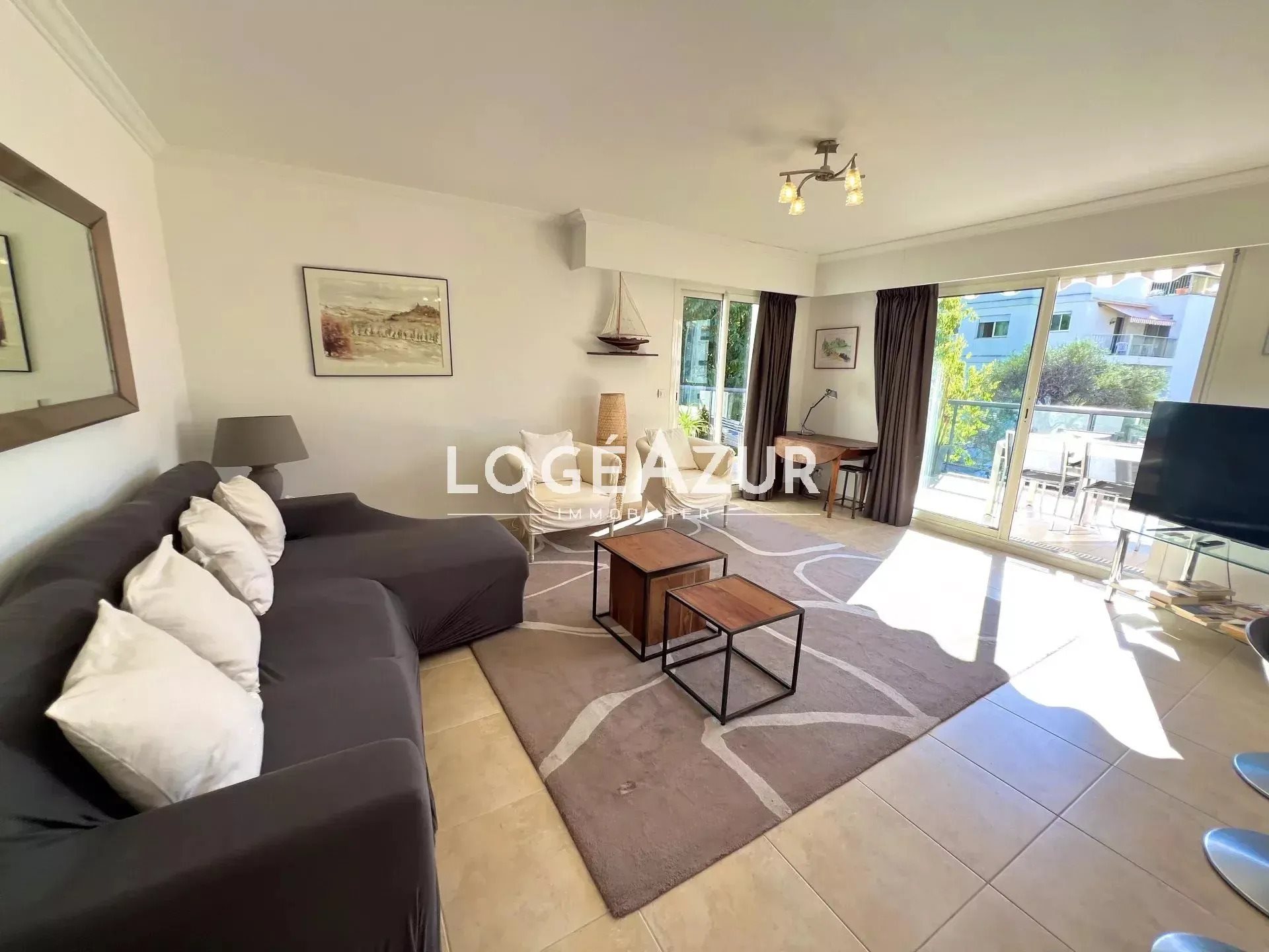 Appartement à louer, 72m², Antibes